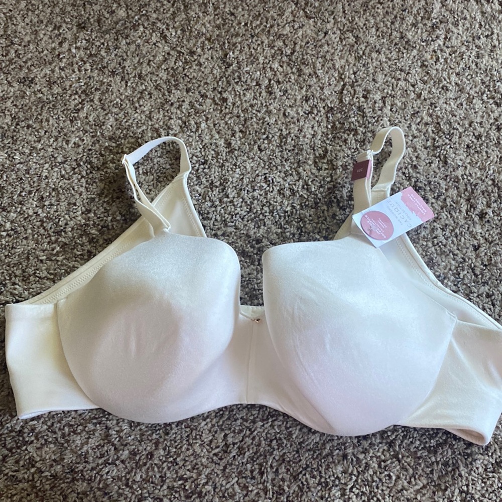 BRAND NEW WITH TAGS cacique bra
